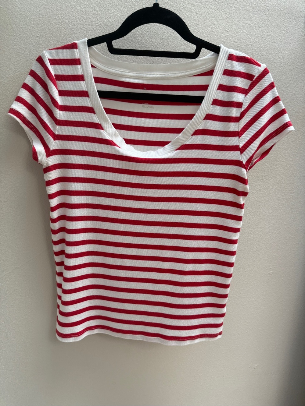 Women’s A New Day Red & White Striped T-Shirt. Size Large